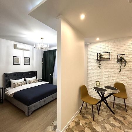 Modern Apartment, 100M To Opera Лвив Екстериор снимка