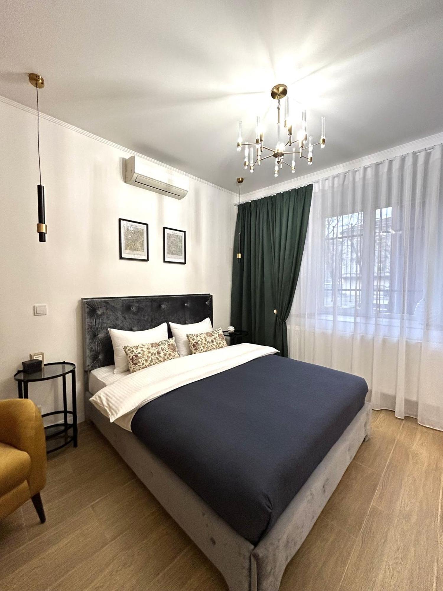 Modern Apartment, 100M To Opera Лвив Екстериор снимка
