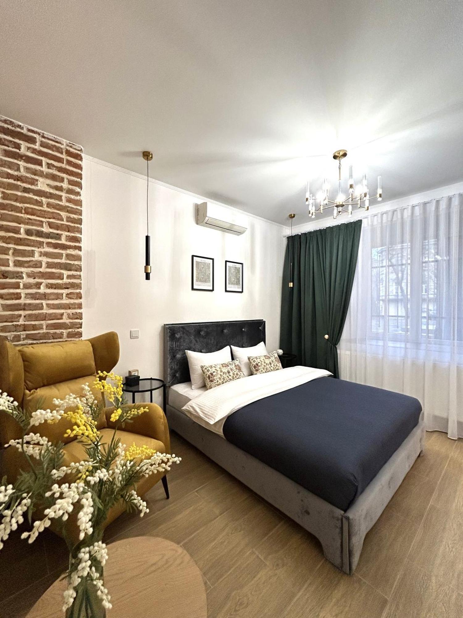 Modern Apartment, 100M To Opera Лвив Екстериор снимка
